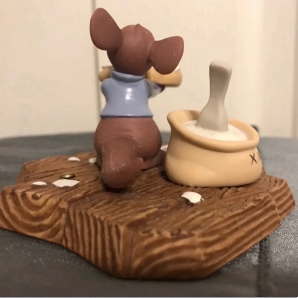 Disney’s Pooh & Friends Porcelain Roo Figurine - Picture 7 of 10